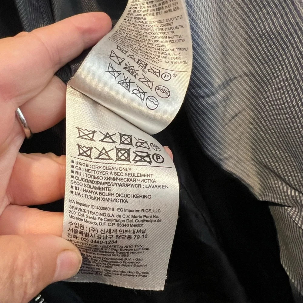 Banana Republic Men's Dark Trench Coat with Quilted Lining